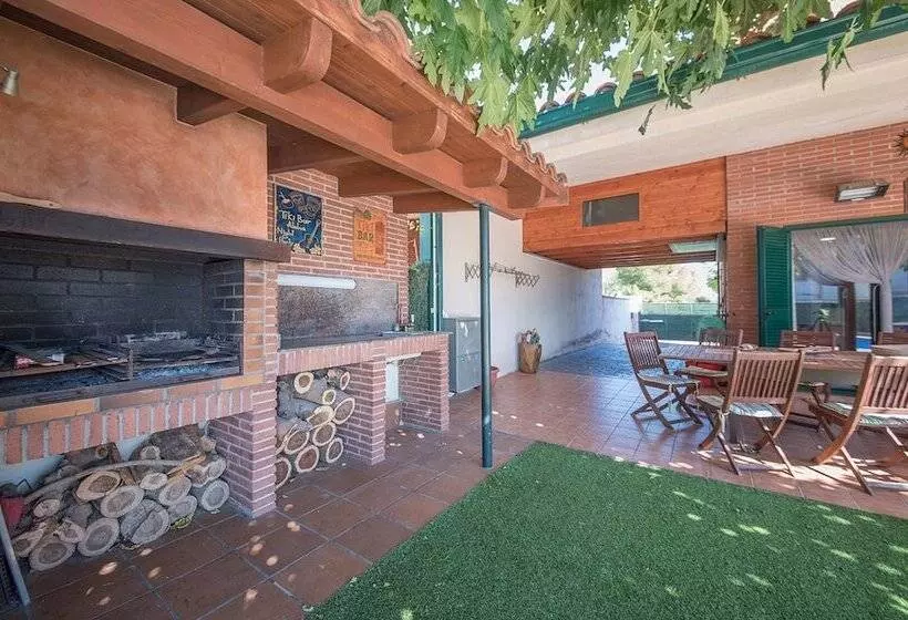 Modern House For Families