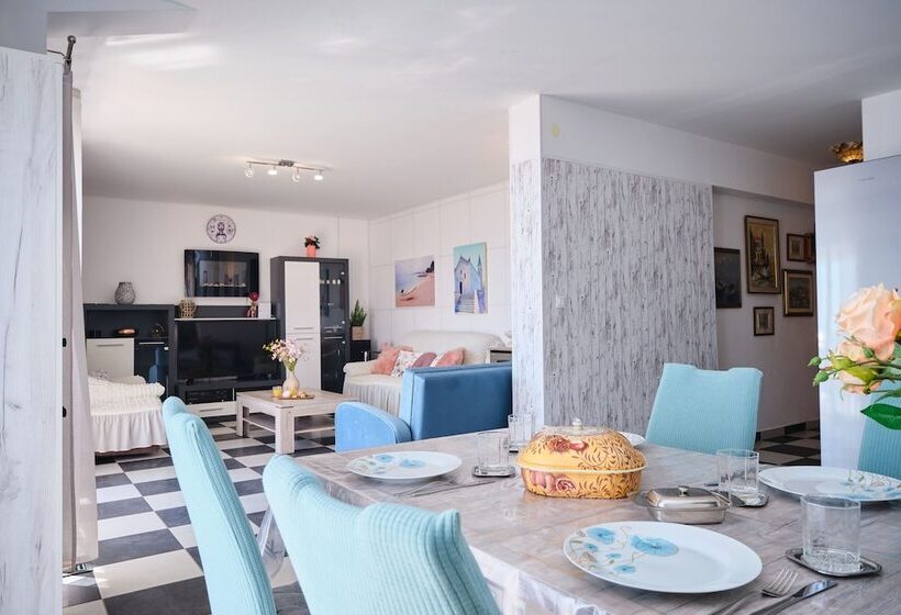 Seaview Apartment Kia By Litto