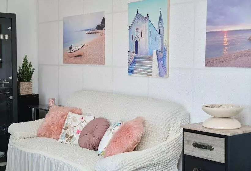 Seaview Apartment Kia By Litto