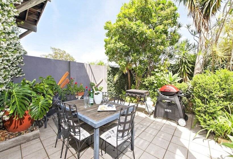 Shoal Bay Riggers 7 Rigney St, Shoal Bay