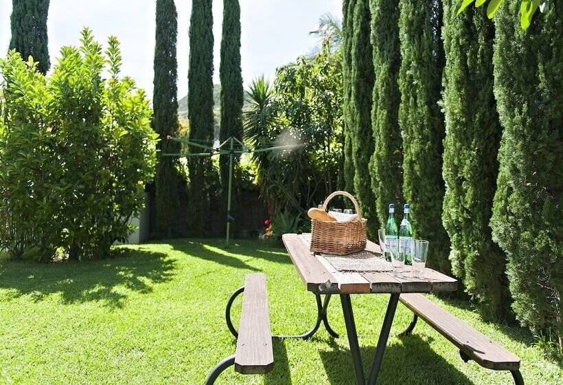 Shoal Bay Riggers 7 Rigney St, Shoal Bay