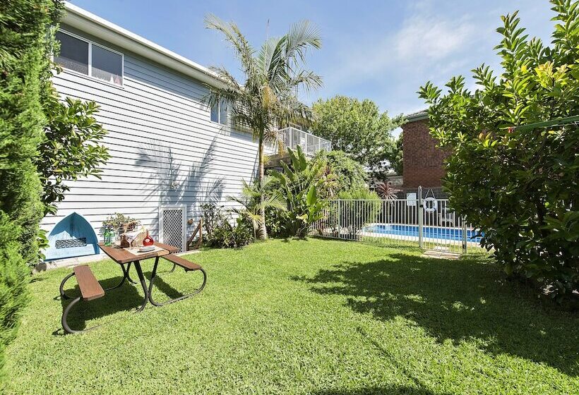 Shoal Bay Riggers 7 Rigney St, Shoal Bay