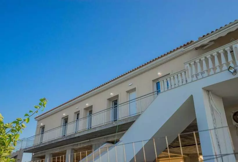 Katsaros Deluxe Apartments Ii