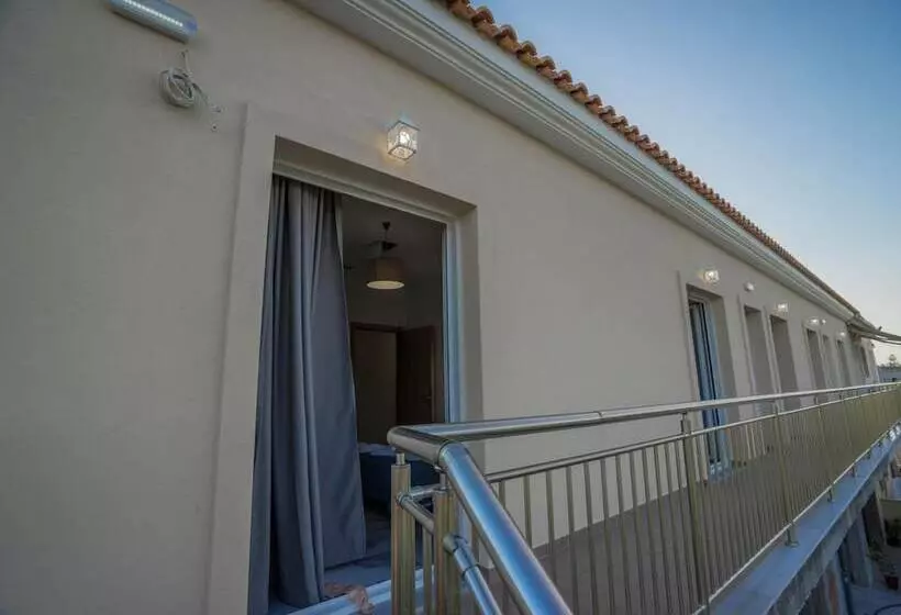 Katsaros Deluxe Apartments Ii