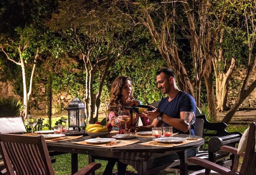 Lemuria Manor, Wine Dark Sea Villas