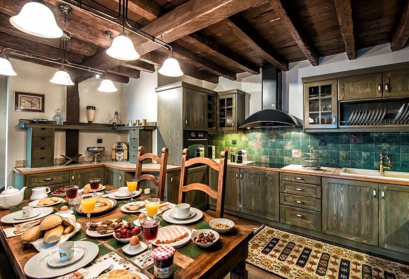 Lemuria Manor, Wine Dark Sea Villas