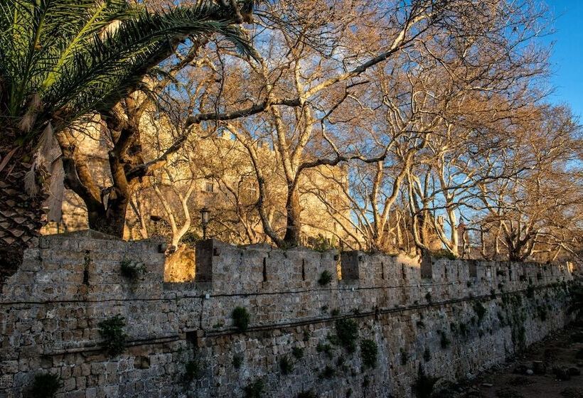 Lemuria Manor, Wine Dark Sea Villas