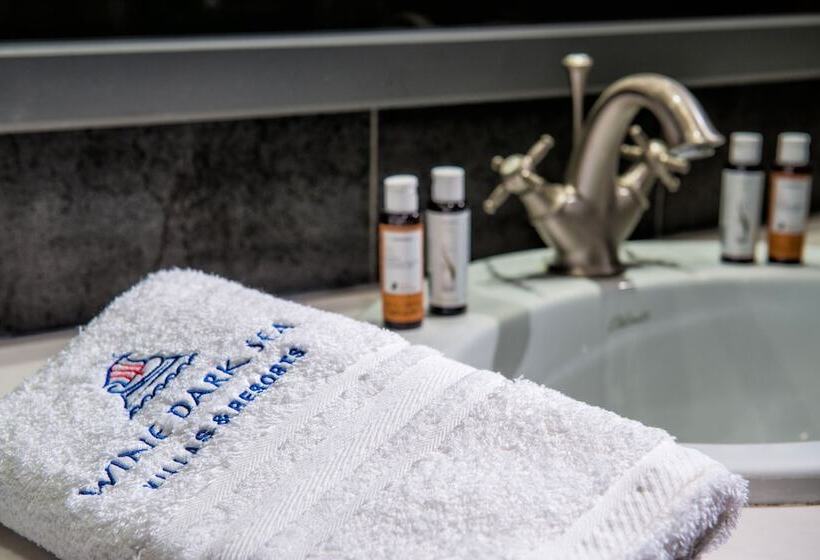 Lemuria Manor, Wine Dark Sea Villas