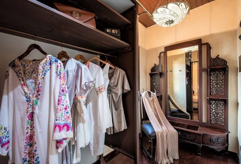 Lemuria Manor, Wine Dark Sea Villas