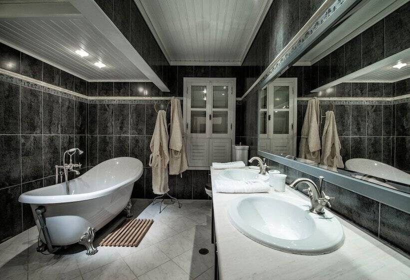 Lemuria Manor, Wine Dark Sea Villas