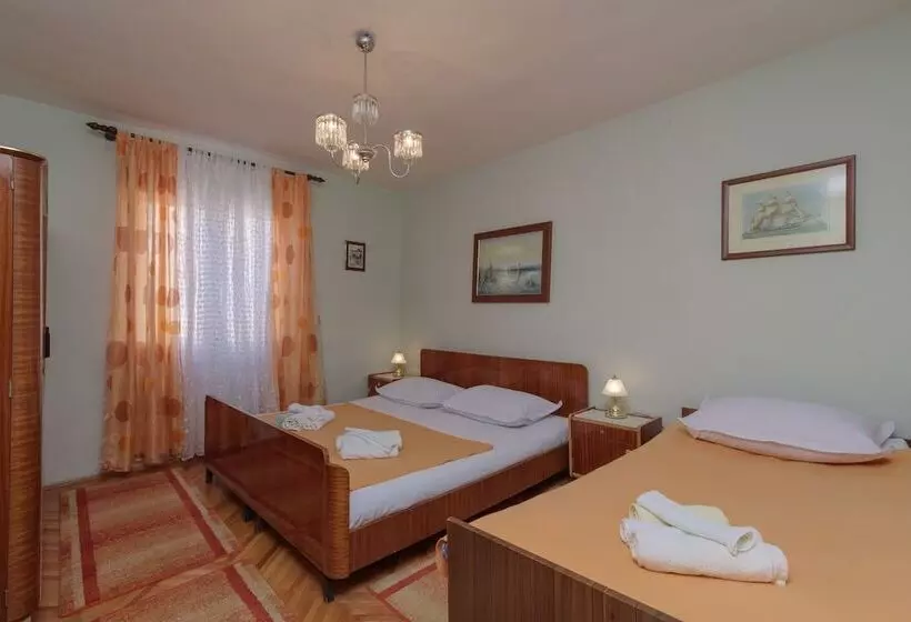 Majatalo Rooms Mirjana  Centre Of Trogir