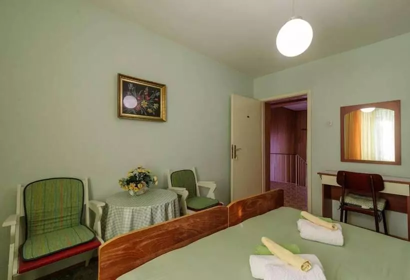 Majatalo Rooms Mirjana  Centre Of Trogir