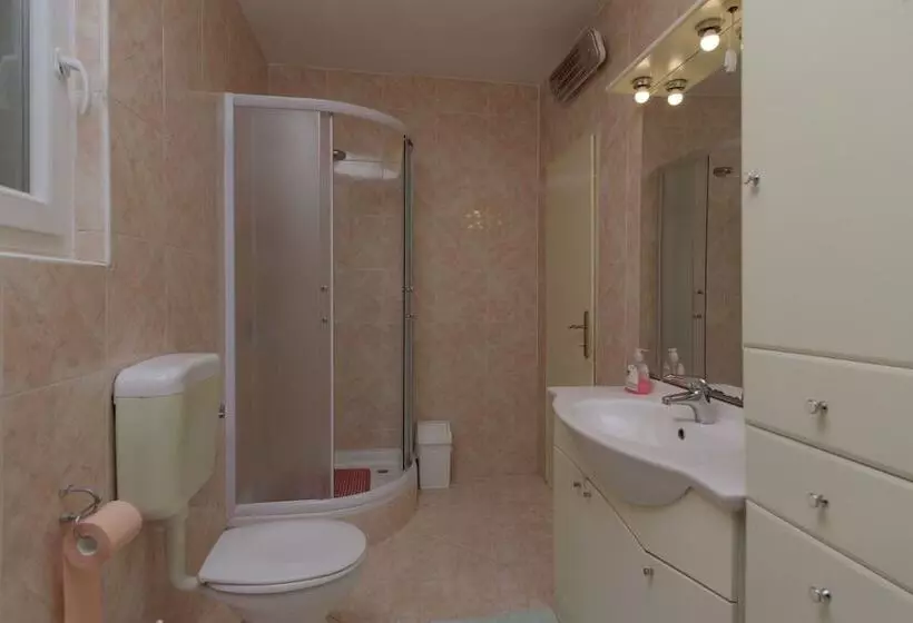 Majatalo Rooms Mirjana  Centre Of Trogir