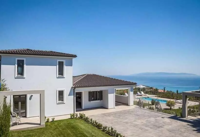 Villa Aris