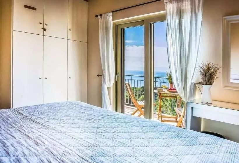Villa Louloudia