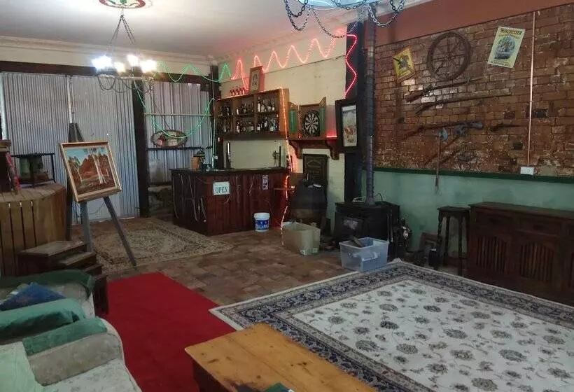 Boulder Lodge
