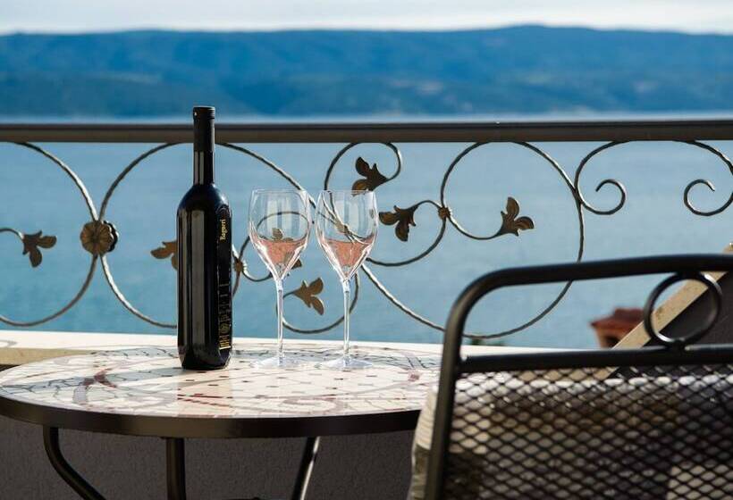 Cezar Luxury Apartment