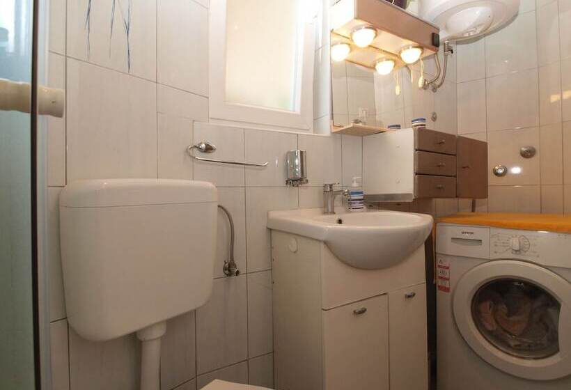 פנסיון Room 1646