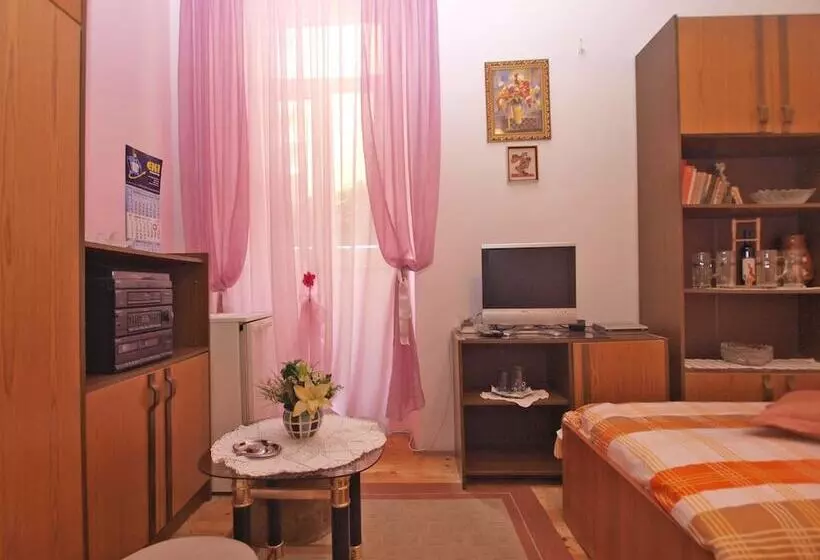 ペンション Room 1646