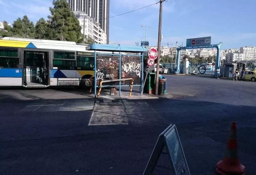 Private House Near Port Of Piraeus