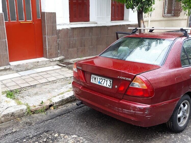 Private House Near Port Of Piraeus