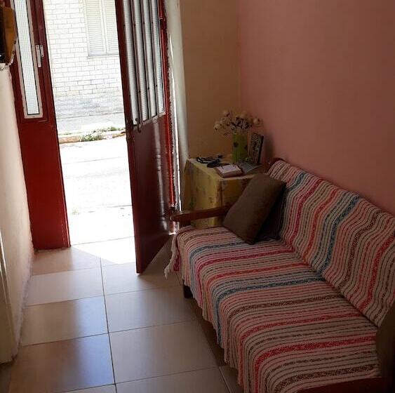 Private House Near Port Of Piraeus