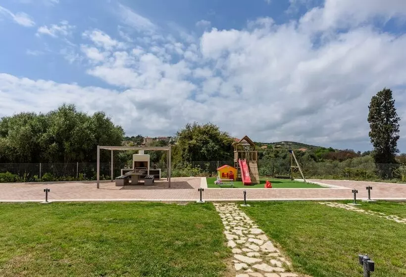 Comfeto & Mandolato Sweet Houses