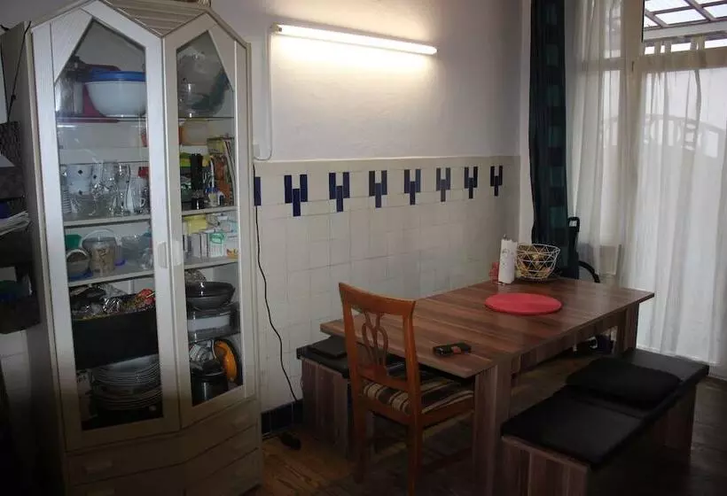簡易ホテル Privatzimmer Hagen