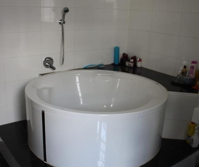 פונדק Privatzimmer Hagen