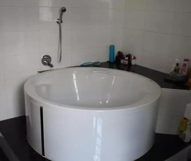 簡易ホテル Privatzimmer Hagen
