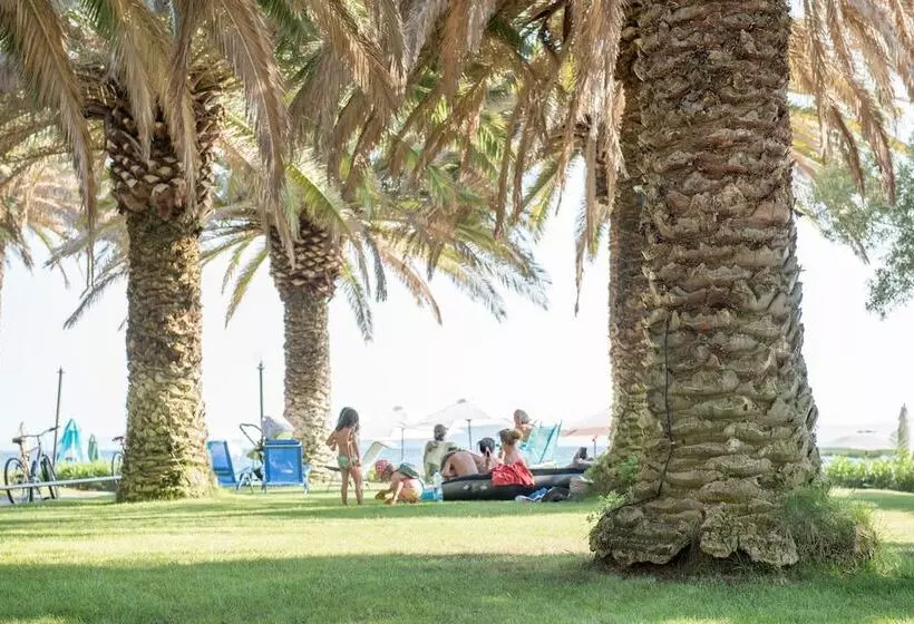 ホテル Happy Camp Mobile Homes In Castello Camping And Summer Resort