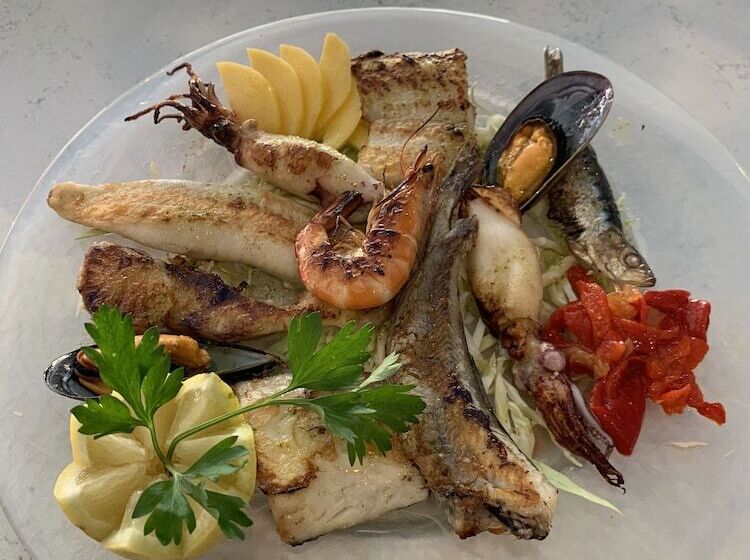 پانسیون Hostal Costa Sol