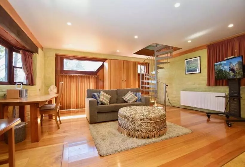 Amaroo Mountaintop Villa