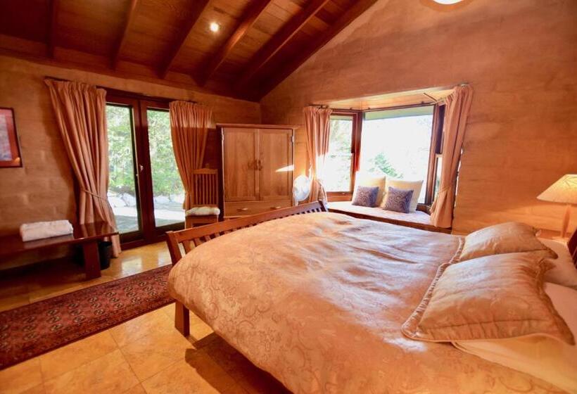 Amaroo Mountaintop Villa