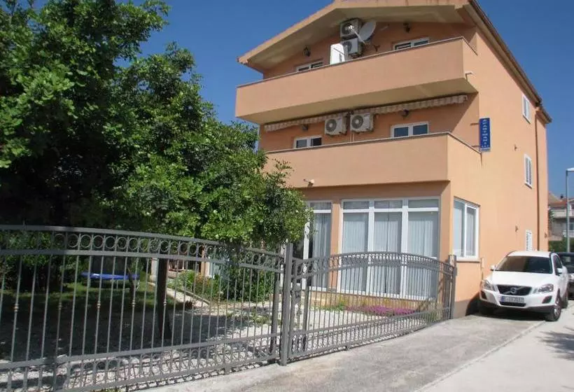 Apartments Bosnjak