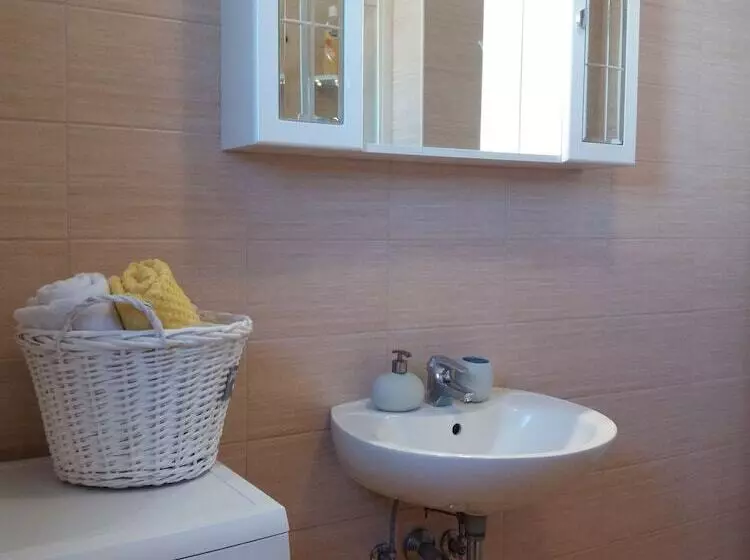 Apartments Next To The Sea Maris