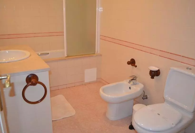 Cozy Apartment At Carcavelos Beach