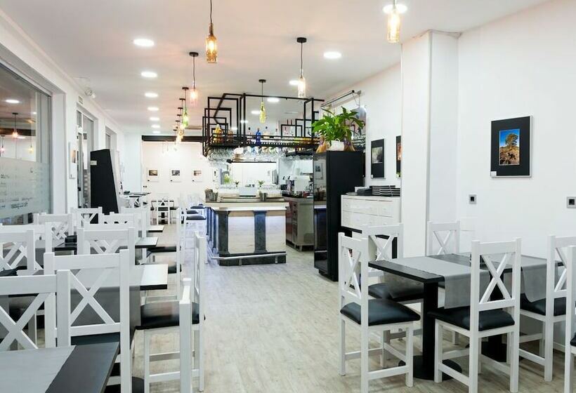 Hostal Jardines Del Mediterraneo