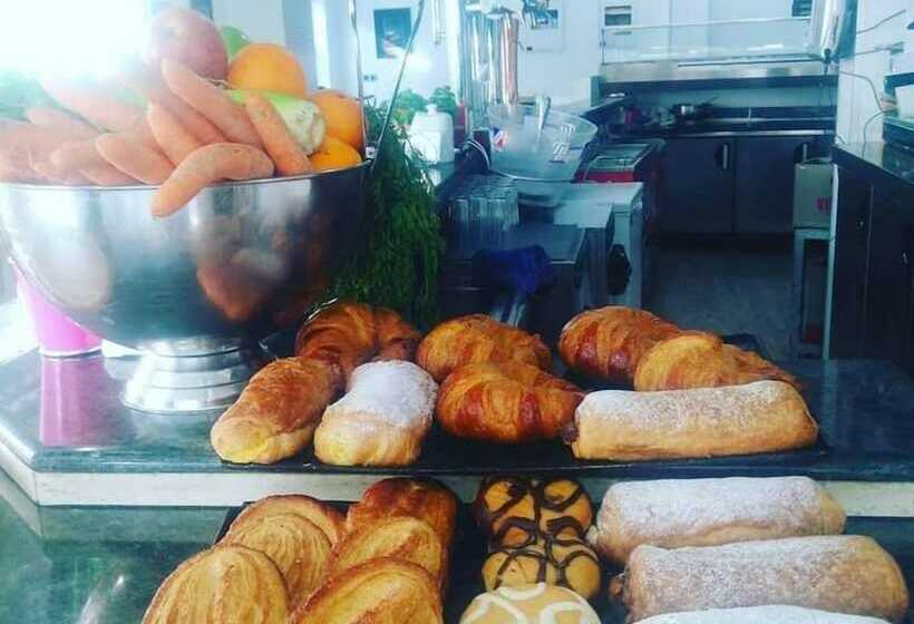 Hostal Jardines Del Mediterraneo