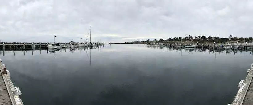 Hotelli Dylene Caravan Park   2 Br Family Cabin With Air