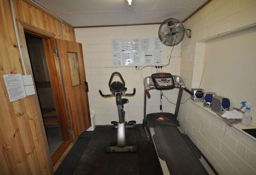 בית מלון כפרי Dylene Caravan Park   2 Br Family Cabin With Air