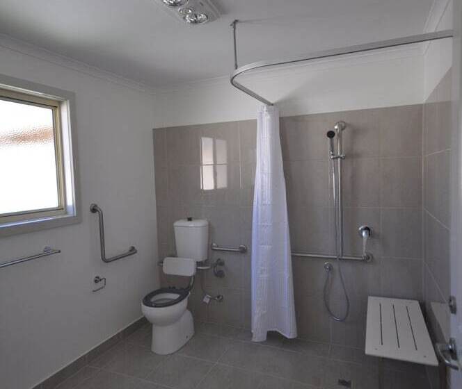 בית מלון כפרי Dylene Caravan Park   2 Br Family Cabin With Air