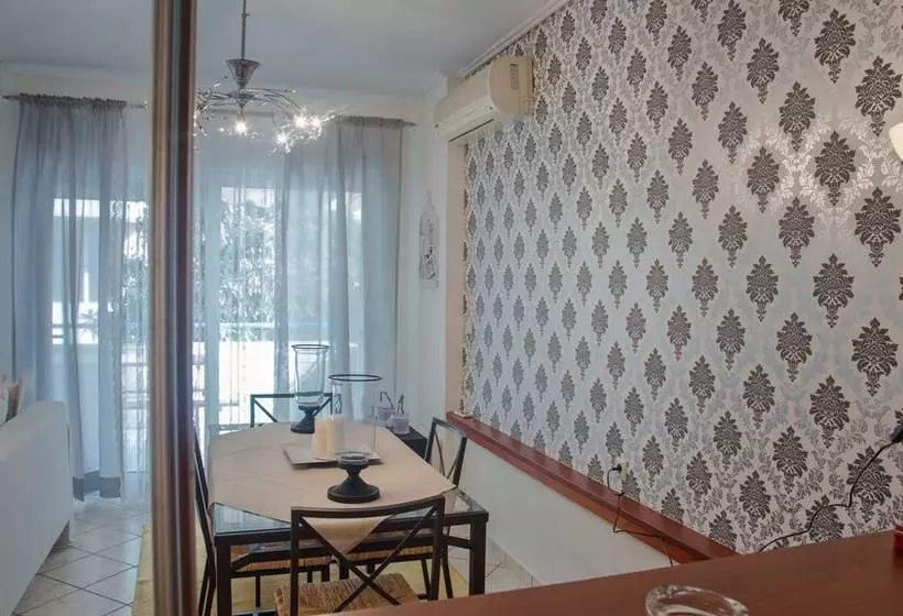 Luxury City Center Apartment