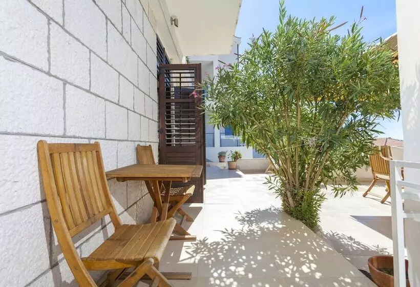 پانسیون Guesthouse Mate Ledic