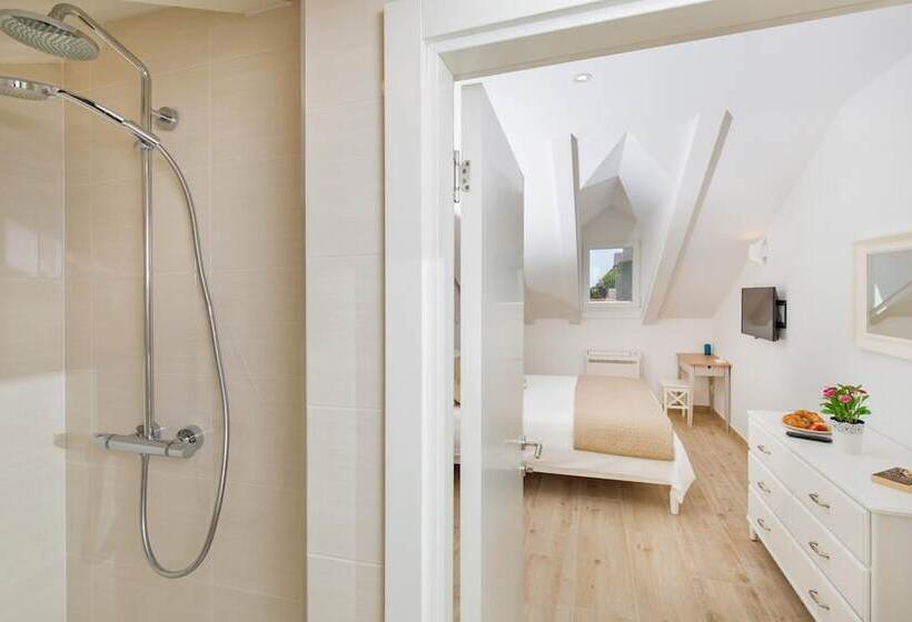 膳宿费 Porta Apartments By Irundo