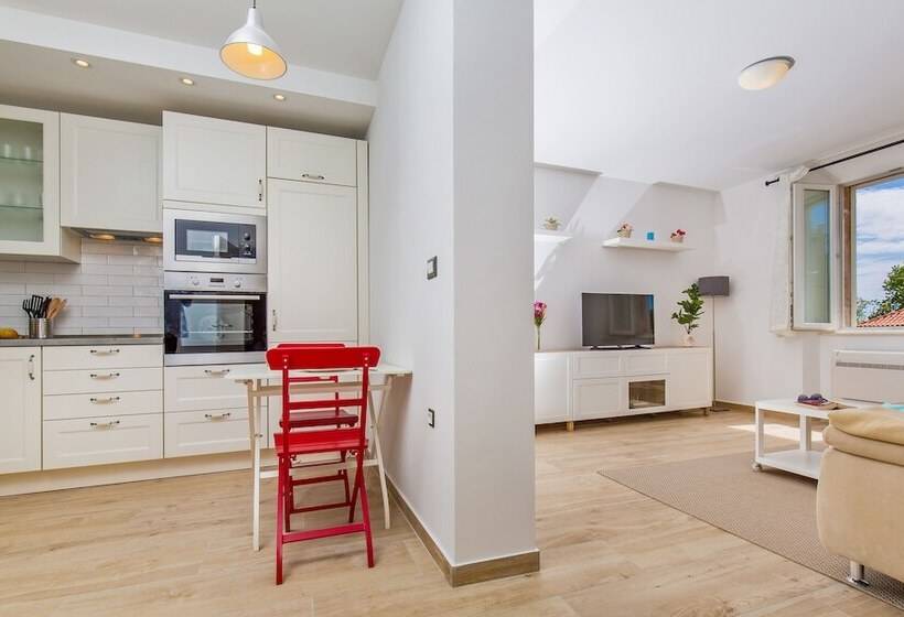 膳宿费 Porta Apartments By Irundo