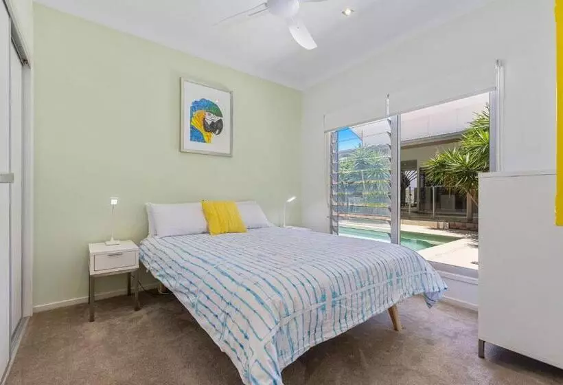 Splash House At Kingscliff   Pet Friendly With Pool