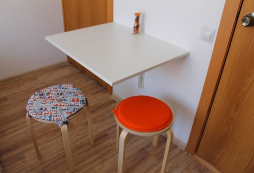 Apartments On Prospekt Dzerzhinskogo 238