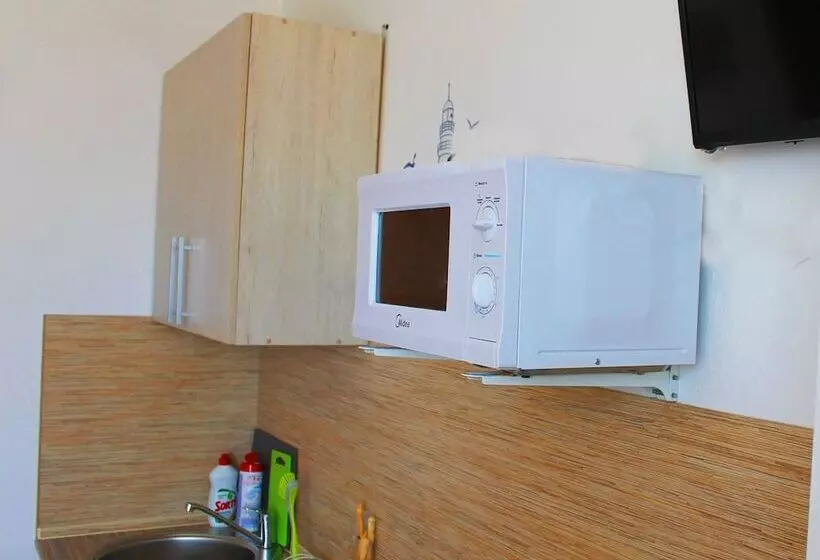 Apartments On Prospekt Dzerzhinskogo 238