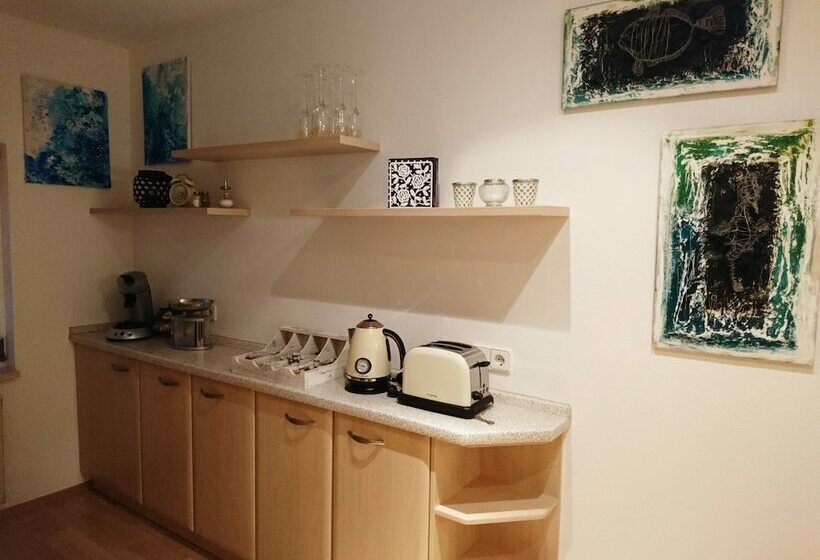 Bed And Breakfast Quermalerei